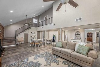 6913 SW Beta Ave in Lawton, OK - Building Photo - Building Photo