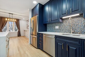 42 Golf Club Dr in Langhorne, PA - Foto de edificio - Building Photo