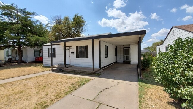 property at 4510 S Bonham St