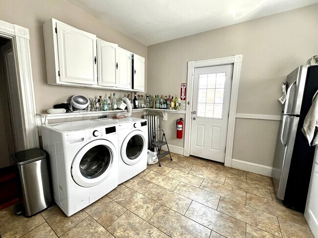 20 Winslow Rd, Unit 2 in Brookline, MA - Building Photo - Building Photo