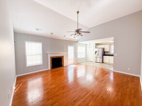 3701 S Jot Dr in Clarksville, TN - Building Photo - Building Photo
