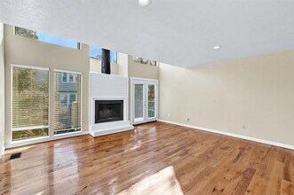 6808 Eastridge Dr in Dallas, TX - Building Photo - Building Photo