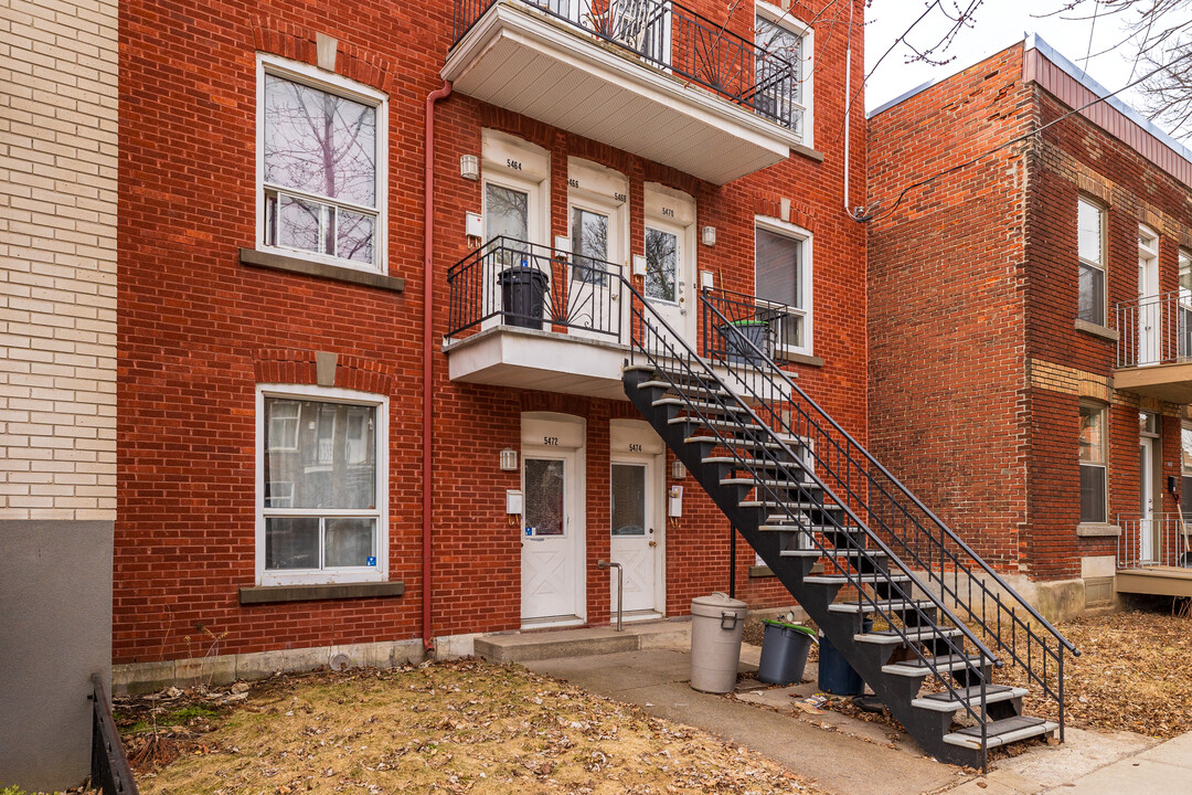 5464-5474 7E Av in Montréal, QC - Building Photo