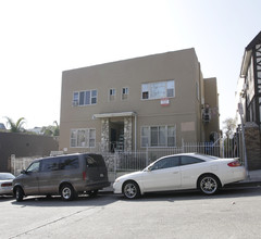 1811 Ivar Ave in Los Angeles, CA - Building Photo - Building Photo