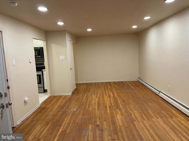 property at 606 Yeadon Ave