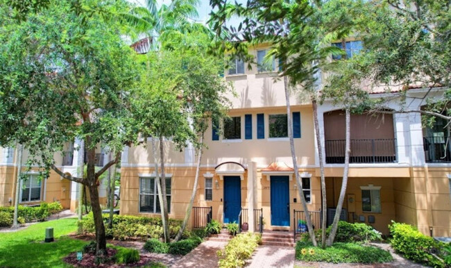property at 2866 S Oasis Dr