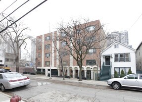 1533-37 N Wieland St Apartamentos