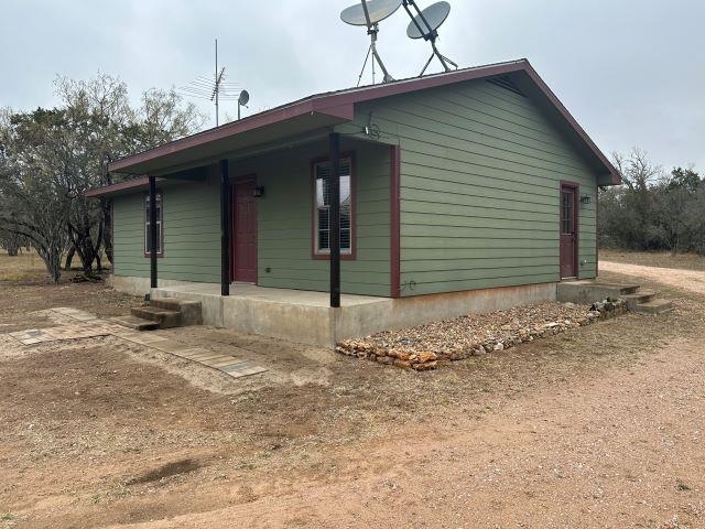 460 Flying X Rd in Spicewood, TX - Building Photo