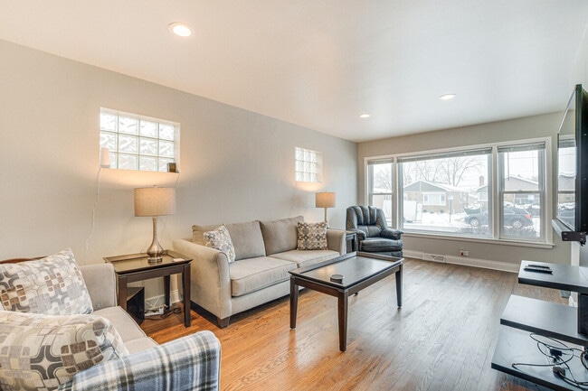 property at 12827 S Morgan St