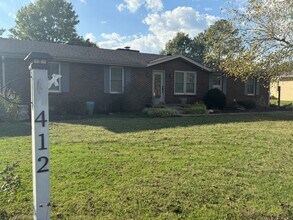 412 Winwood Dr in Lebanon, TN - Building Photo - Building Photo