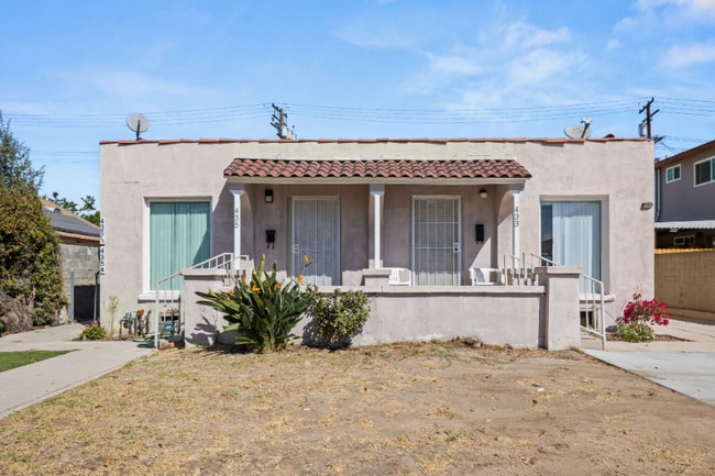 property at 433 W Elk Ave