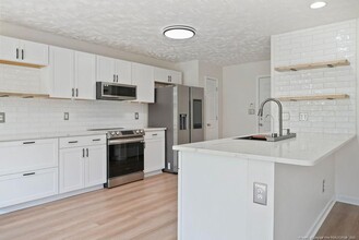 488 Collinwood Dr in Raeford, NC - Building Photo - Building Photo