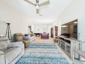 27038 White Plains Way, Unit 1230 in Leesburg, FL - Building Photo - Building Photo