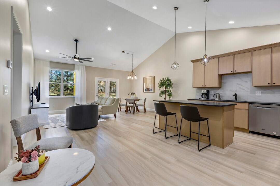 170 Weaver Line, Unit A in Inman, SC - Building Photo