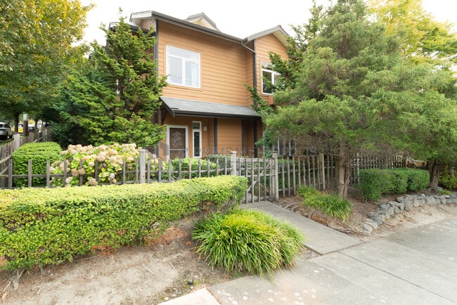 property at 1515 E Yesler Wy