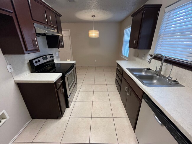 8222 Avenue X in Lubbock, TX - Building Photo - Building Photo