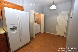 1596 Fallowfield Ct in Crofton, MD - Building Photo - Building Photo