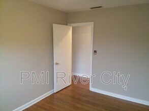 2527 Emily Ln in Jacksonville, FL - Building Photo - Building Photo