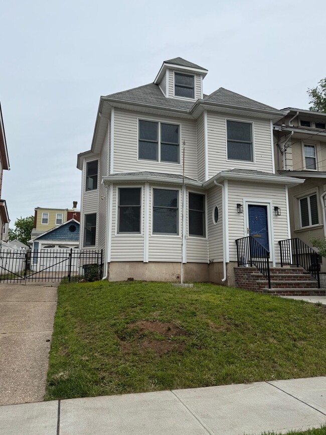property at 423 Devon St