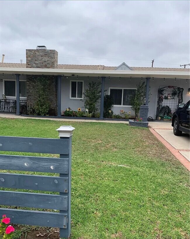18631 Warren Ave Rentals in Tustin, CA