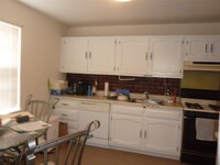 131 Doxbury Ln in Suffern, NY - Building Photo - Building Photo