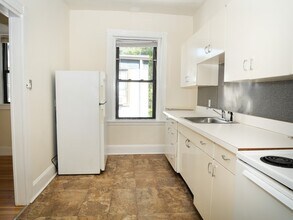429 Harvard St, Unit ## in Brookline, MA - Building Photo - Building Photo