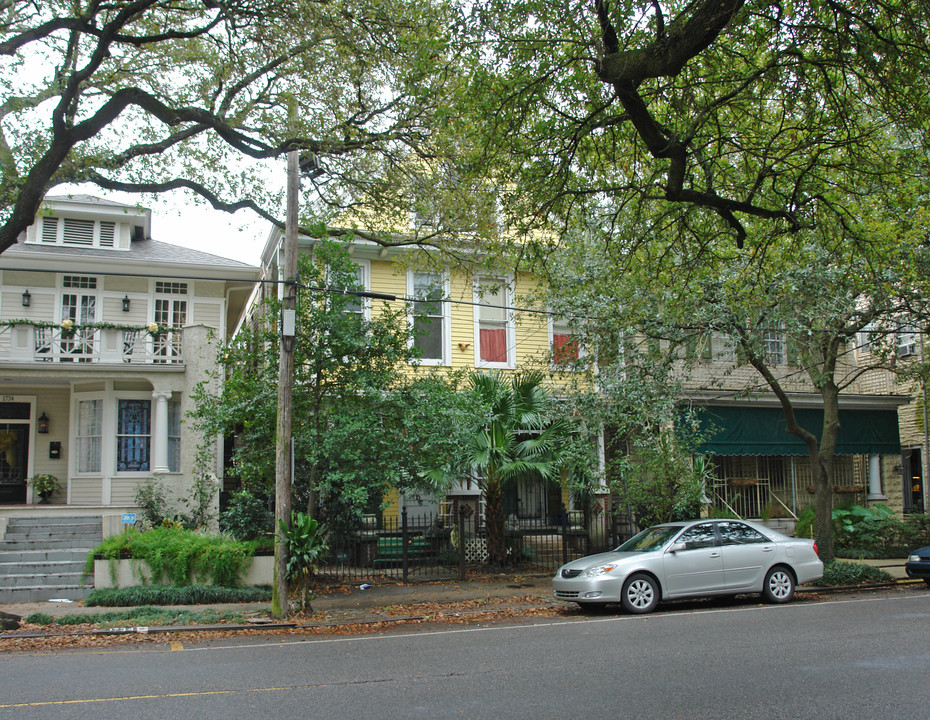 1738 Prytania St in New Orleans, LA - Building Photo