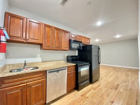 1411 N 15th St, Unit #1A in Philadelphia, PA - Building Photo - Building Photo