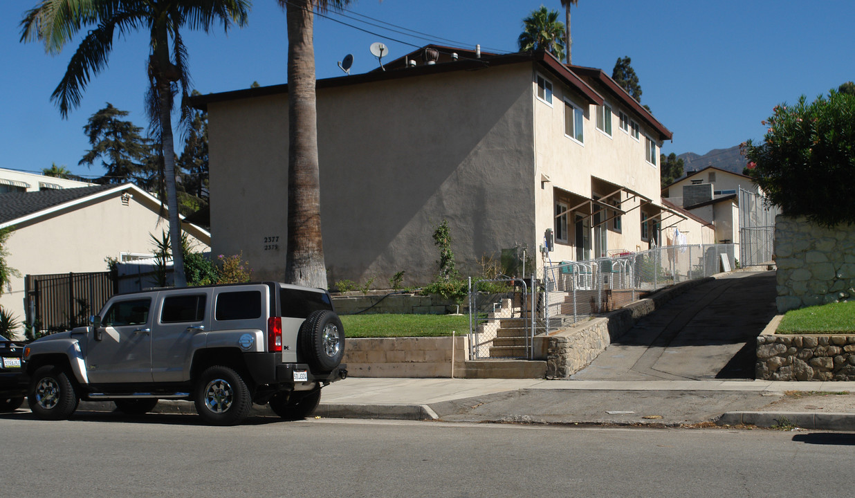 2377 Florencita Ave in Montrose, CA - Building Photo