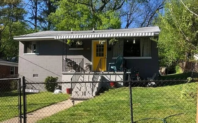 property at 102 Creel St
