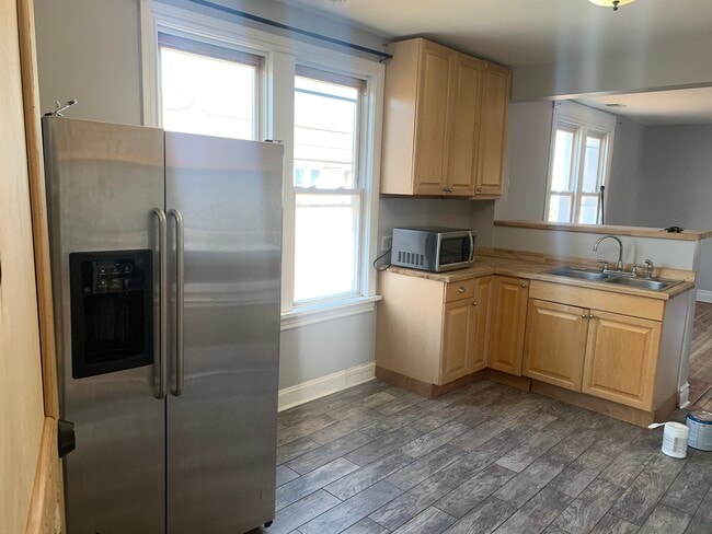 4933 W Medill Ave in Chicago, IL - Foto de edificio - Building Photo