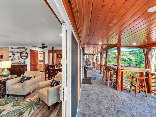 178 Kahoa St in Hilo, HI - Building Photo - Building Photo