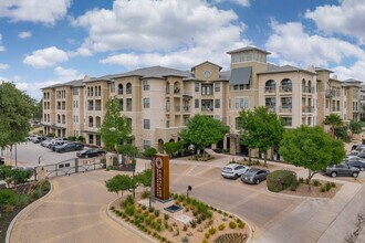 The Brackenridge in San Antonio, TX - Building Photo - Building Photo