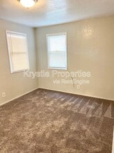 1056 Taylor Ave in Vallejo, CA - Building Photo - Building Photo
