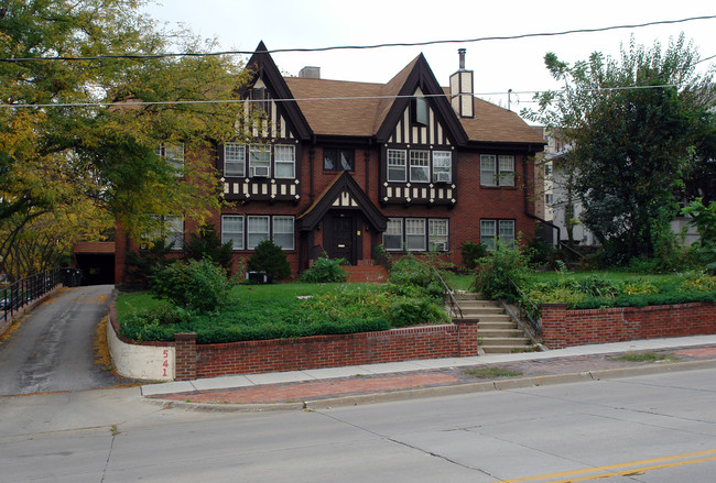 THE PATRONAGE in Des Moines, IA - Foto de edificio - Building Photo