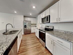 164 Butternut Ct in Guyton, GA - Building Photo - Building Photo
