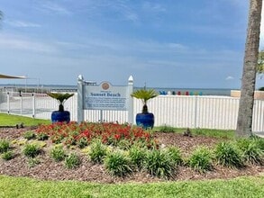 4321 Sunset Beach Blvd in Niceville, FL - Foto de edificio - Building Photo