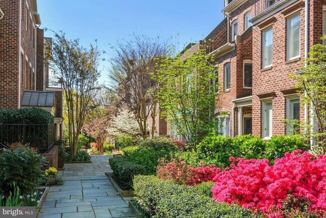 4046 Chancery Ct NW in Washington, DC - Building Photo - Building Photo