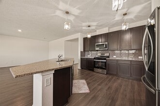 15610 Birchdale Dr in Houston, TX - Building Photo - Building Photo