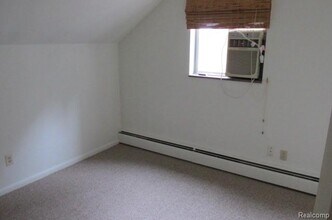 445 W Breckenridge St in Ferndale, MI - Foto de edificio - Building Photo