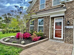 3044 Spinner Ct in Denver, NC - Building Photo - Building Photo