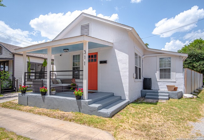 311 Alamosa Ave in San Antonio, TX - Building Photo - Building Photo