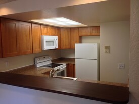 6125 NE 193rd Place, Unit 6125 Apartments