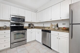750 N Rush St-Unit -1008 in Chicago, IL - Foto de edificio - Building Photo
