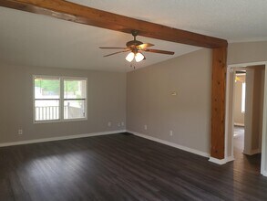 8405 Verano St in Navarre, FL - Building Photo - Building Photo