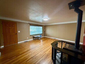 7111 N Dakota St in Spokane, WA - Building Photo - Building Photo