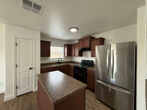 6127 Blind Meadow in San Antonio, TX - Building Photo - Building Photo