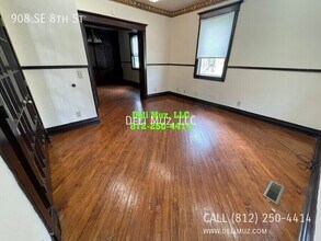 908 SE 8th St in Evansville, IN - Building Photo - Building Photo
