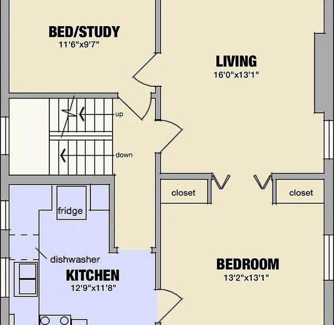 2025 Burnet Ave, Unit 2 in Cincinnati, OH - Foto de edificio - Building Photo