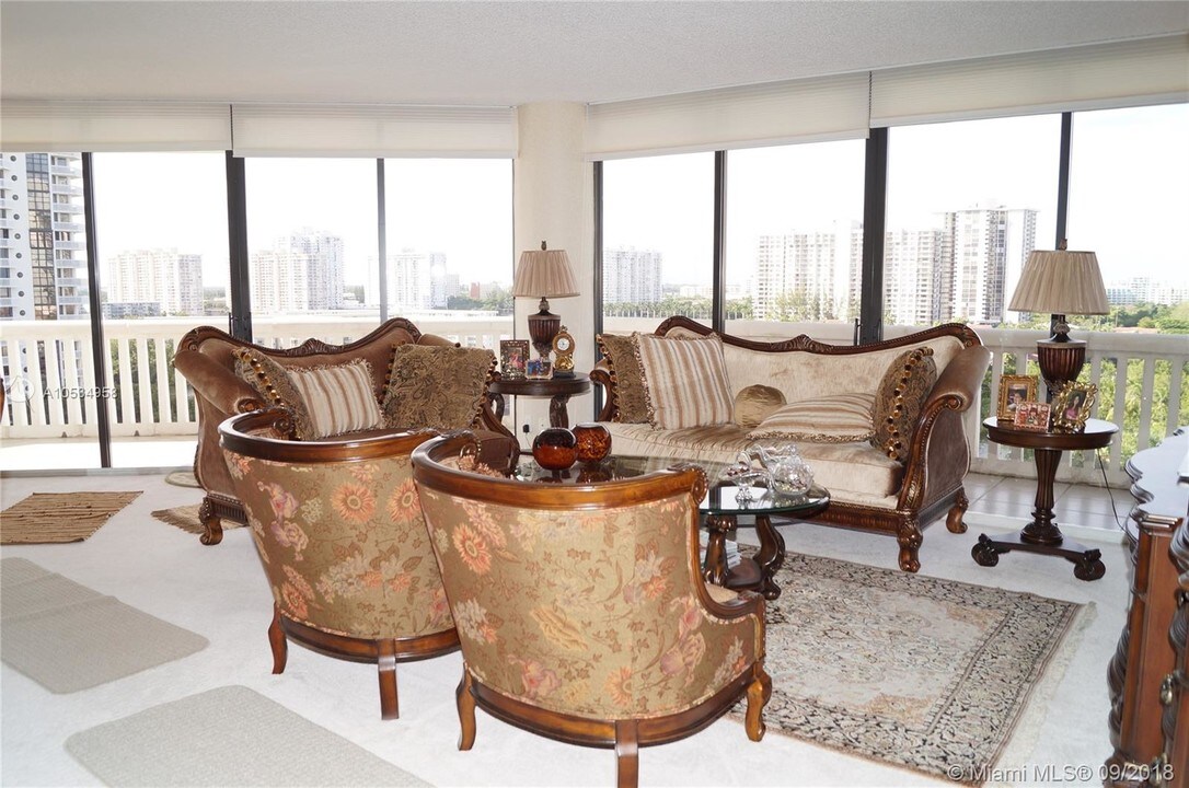 2000 Island Blvd-Unit -1006 in Aventura, FL - Building Photo